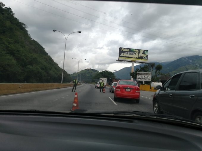 Alcabalas en la Gran Mariscal de Ayacucho le arruinan la mañana a los usuarios por segundo día consecutivo #24Oct