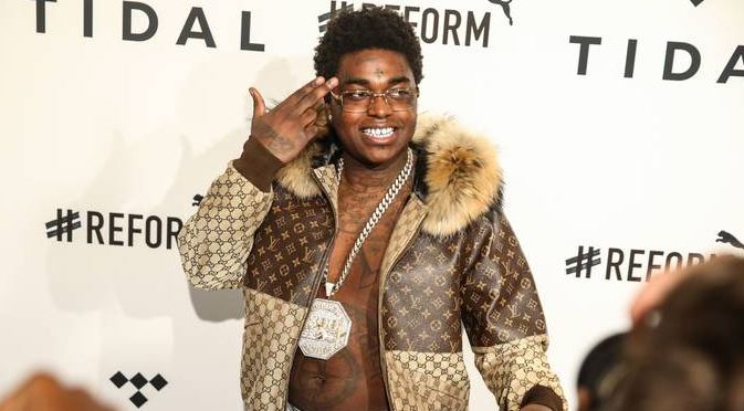 Rapero Kodak Black es condenado a cuatro años por posesión de armas