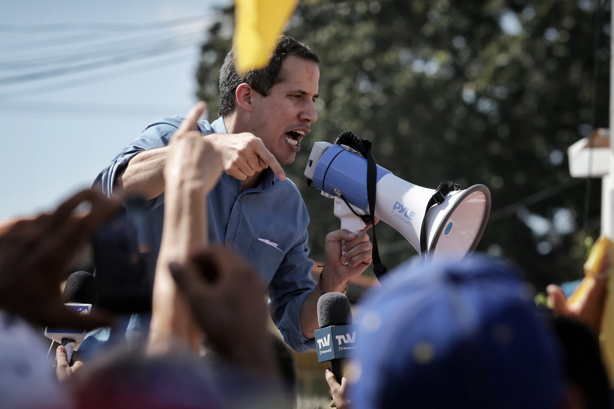 Guaidó: Si hay que repeler al ELN a plomo, pues que sea a plomo