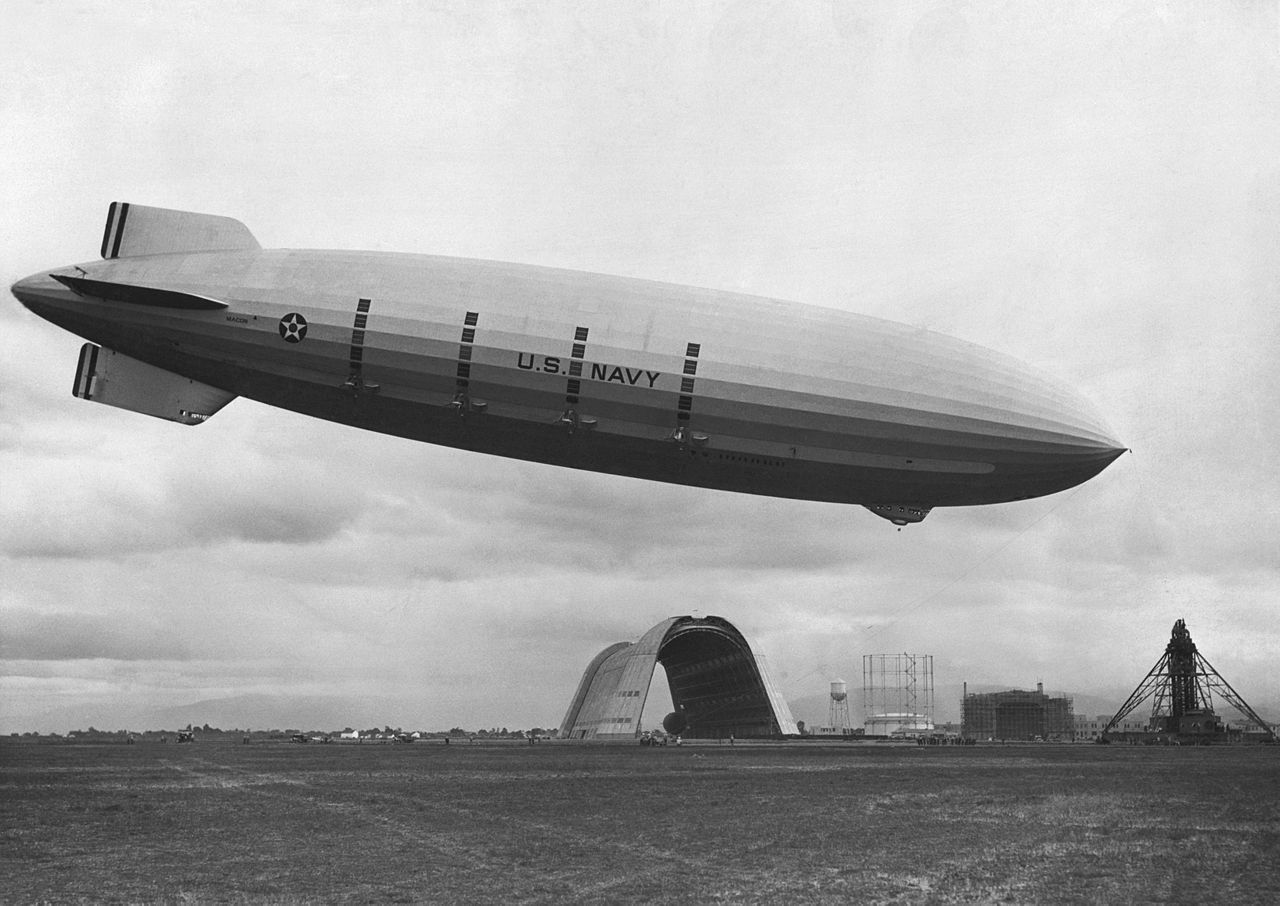 El loco plan de Estados Unidos que diseñó un verdadero “portaaviones volador” (Fotos)