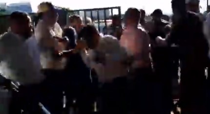 Tras ceder embajada a Guaidó, Manuel Barroso asaltó la sede con grupos violentos (VIDEO)