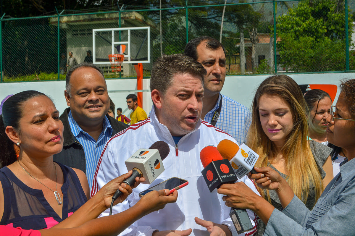 Duque: Con iluminación y deporte garantizamos el orden y la seguridad en Chacao