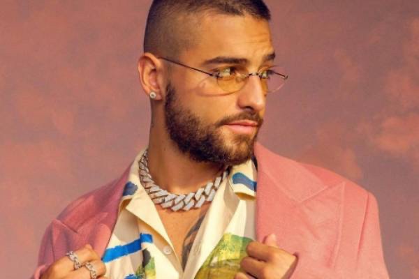 Destruyeron a Maluma por usar estos “zapatos de señora rica”