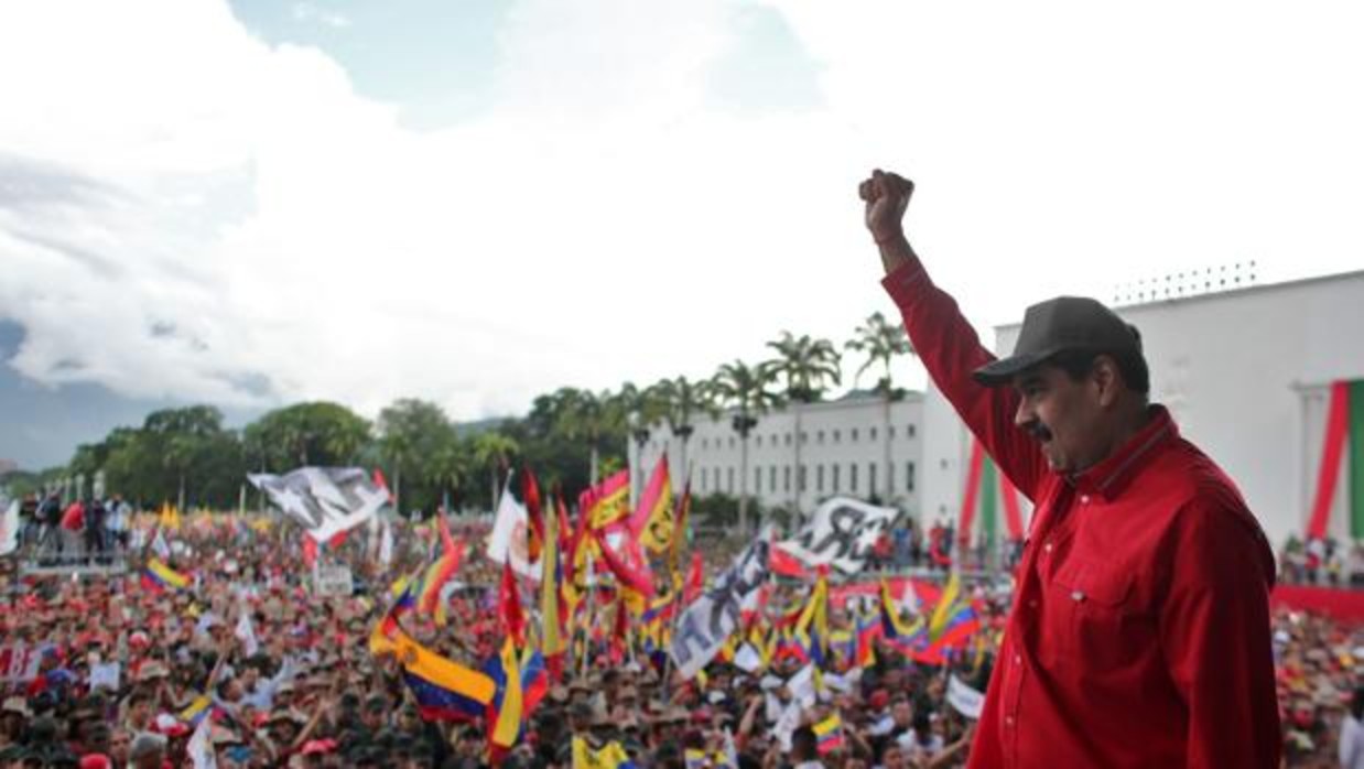 Maduro planea convertir las fábricas en cuarteles