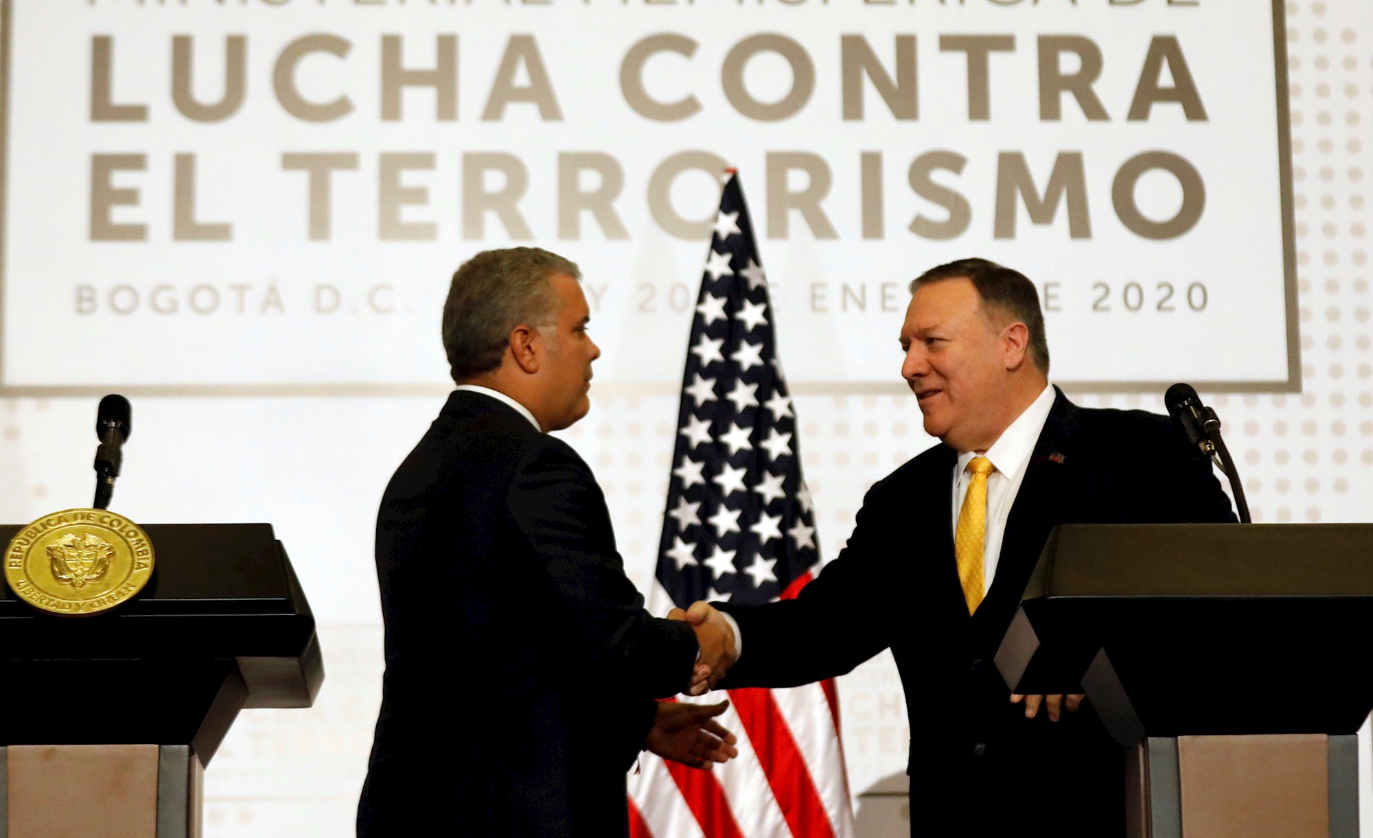 Pompeo anuncia 1 millón de dólares para ayudar a policías colombianos heridos