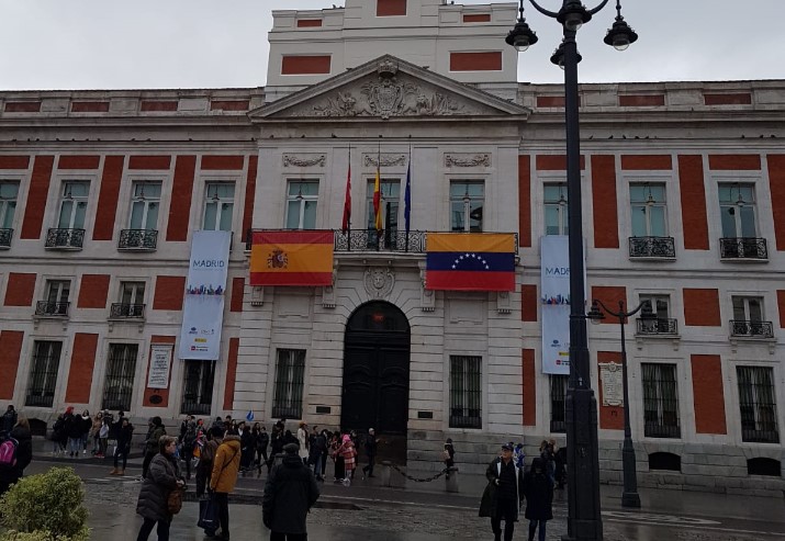 Madrid recibe con todos los honores a Juan Guaidó (FOTO)