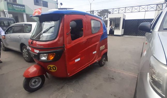 Detuvieron a mototaxista venezolano por arrojar bombas molotov contra fiscalizadores en Perú