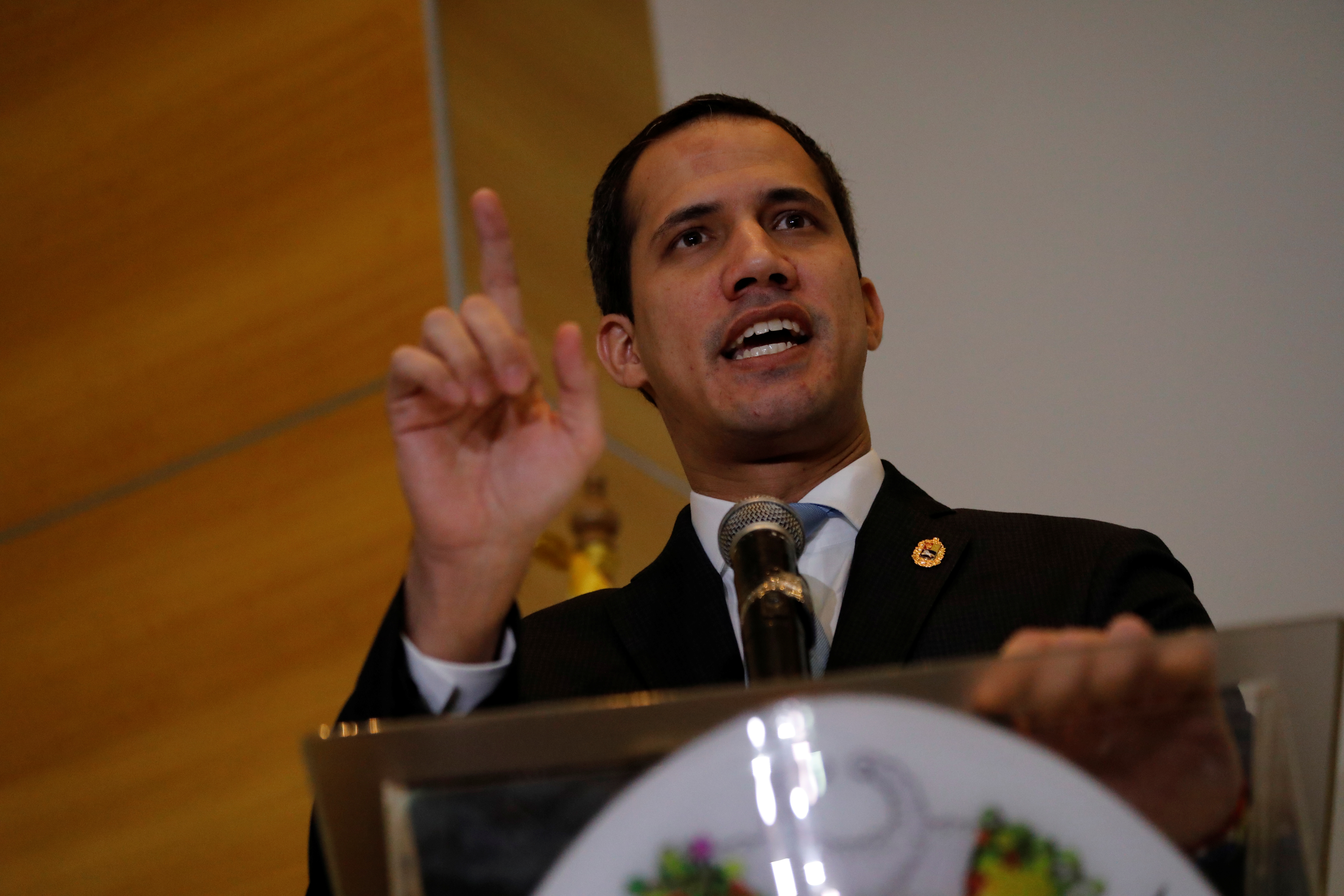 Guaidó envía un mensaje de apoyo a los estudiantes #27Feb