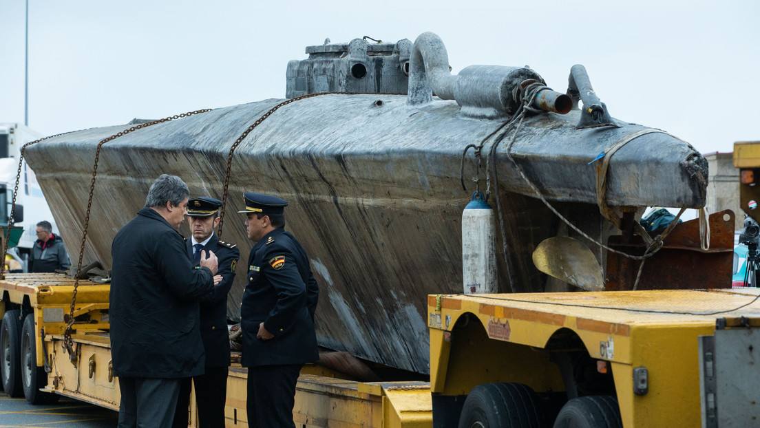 VIDEOS: Así es por dentro el narcosubmarino interceptado en España con cocaína