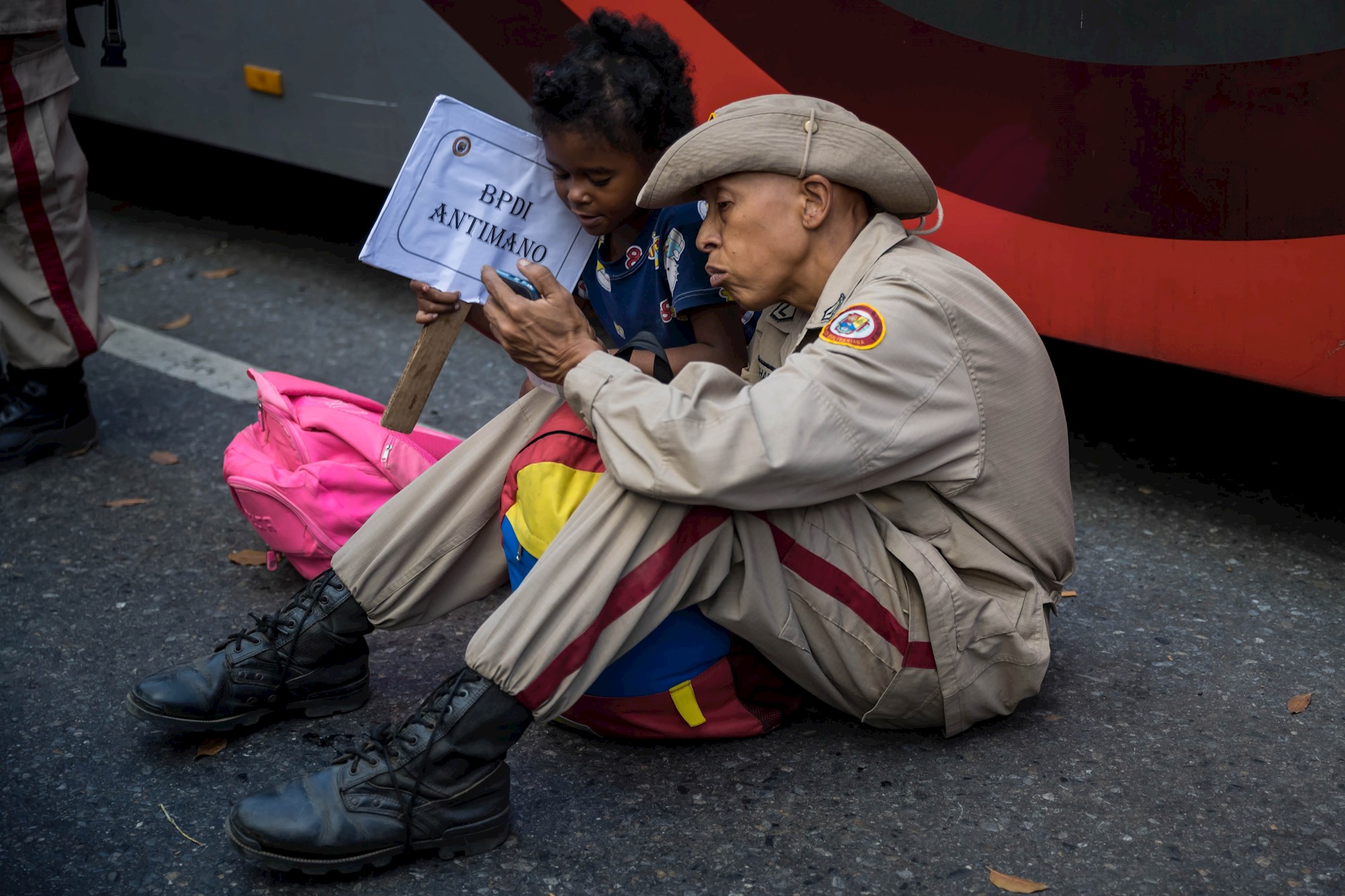 Los milicianos, los ojos y las manos de Maduro para preservar el chavismo (Fotos)