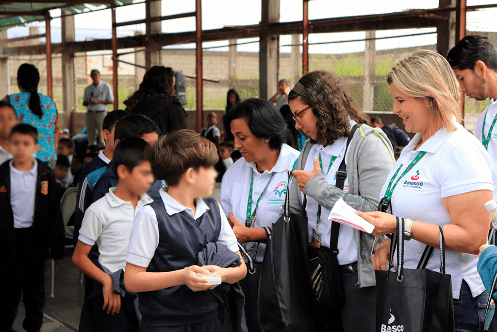 Más de 650 horas de solidaridad brindó el voluntariado Banesco