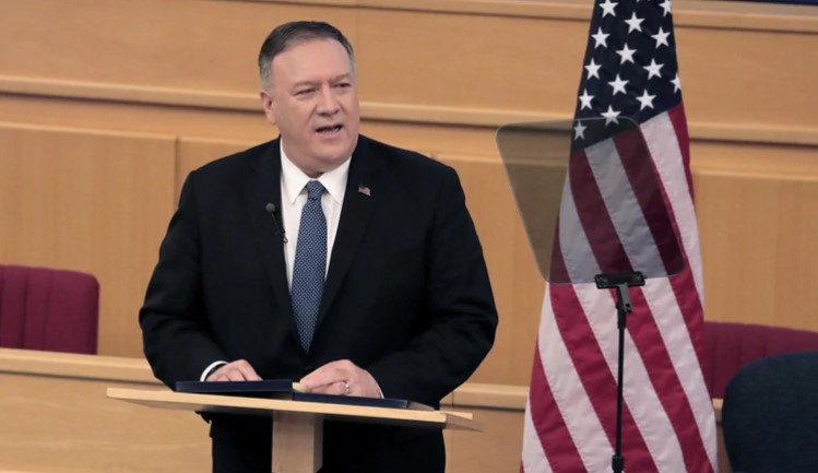 Pompeo negó que el despido de un inspector en EEUU fuera un acto de represalia