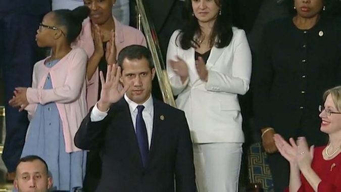 ALnavío: Guaidó rompe la tensión del IMPEACHMENT con una ovación unánime de republicanos y demócratas en el discurso de Trump