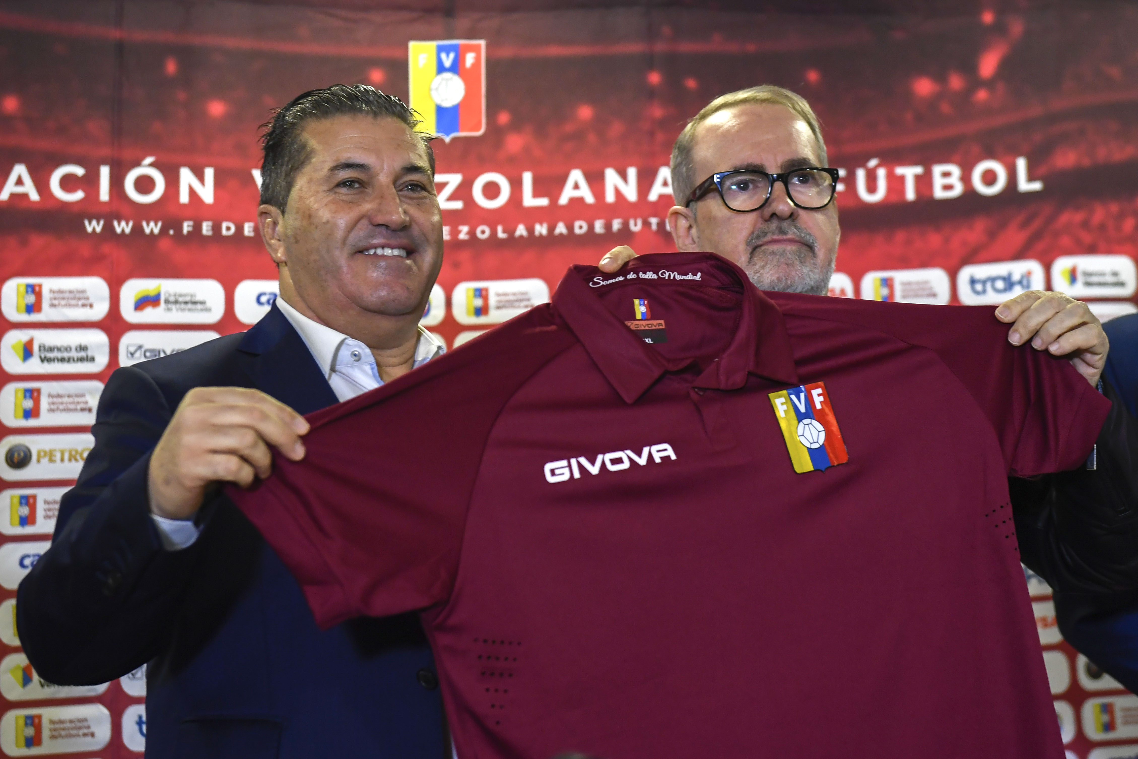 Peseiro asume las riendas de la Vinotinto con la ilusión de llevarla a Catar