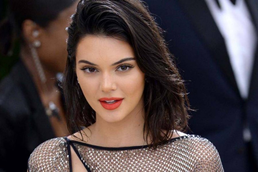 El MICRO bikini de Kendall Jenner que desató polémica en Instagram (FOTOS)