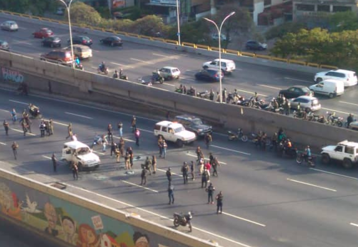 Hallaron en el río Guaire el cuerpo del cuarto secuestrador abatido en la Francisco Fajardo