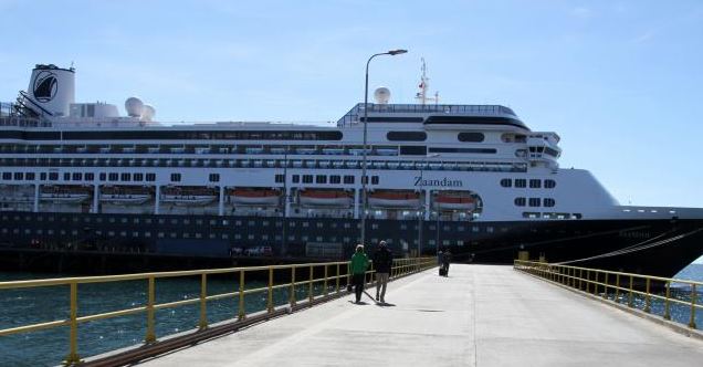 “Es una locura”, dice argentino recluido en crucero Zaandam por pandemia de Covid-19