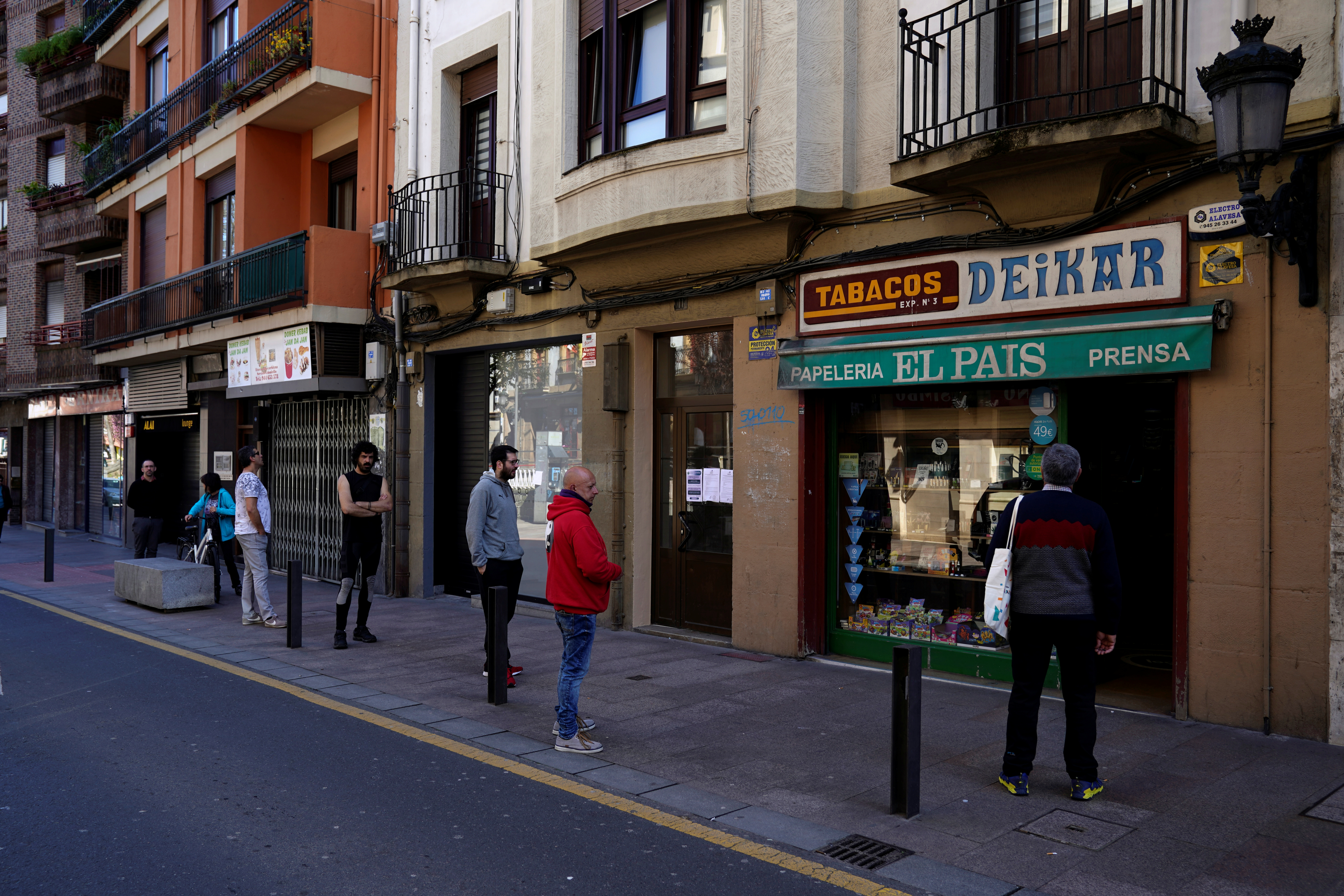 El coronavirus destruyó más de 900 mil empleos en España en solo 20 días, la mayor pérdida de trabajo de su historia