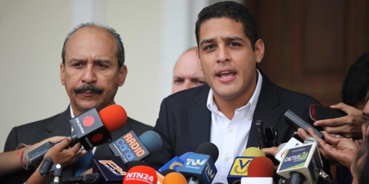 Olivares: Desconocer la dimensión de la crisis solo traerá más tragedia a Venezuela