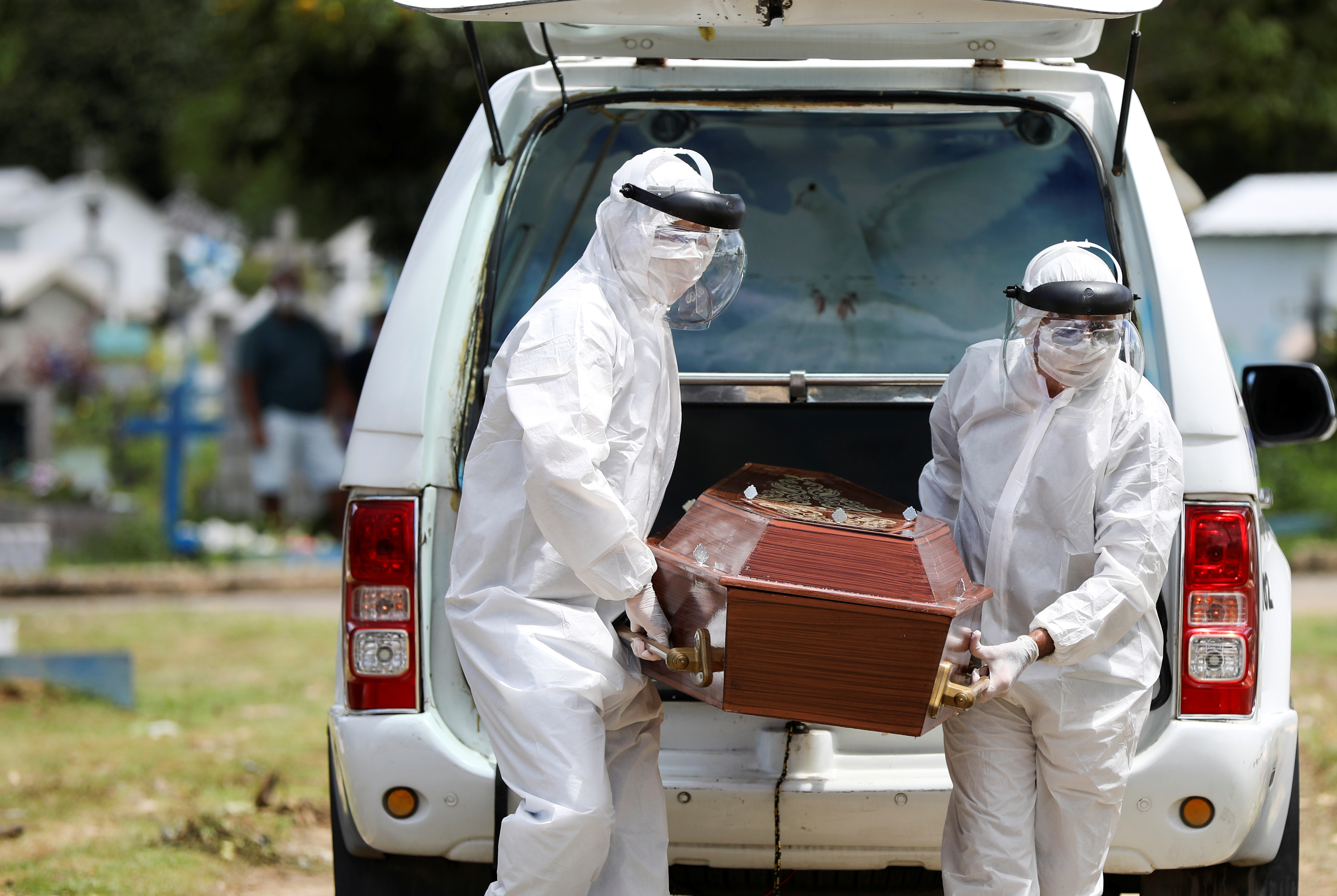 Brasil registra más de siete mil muertes por Covid-19