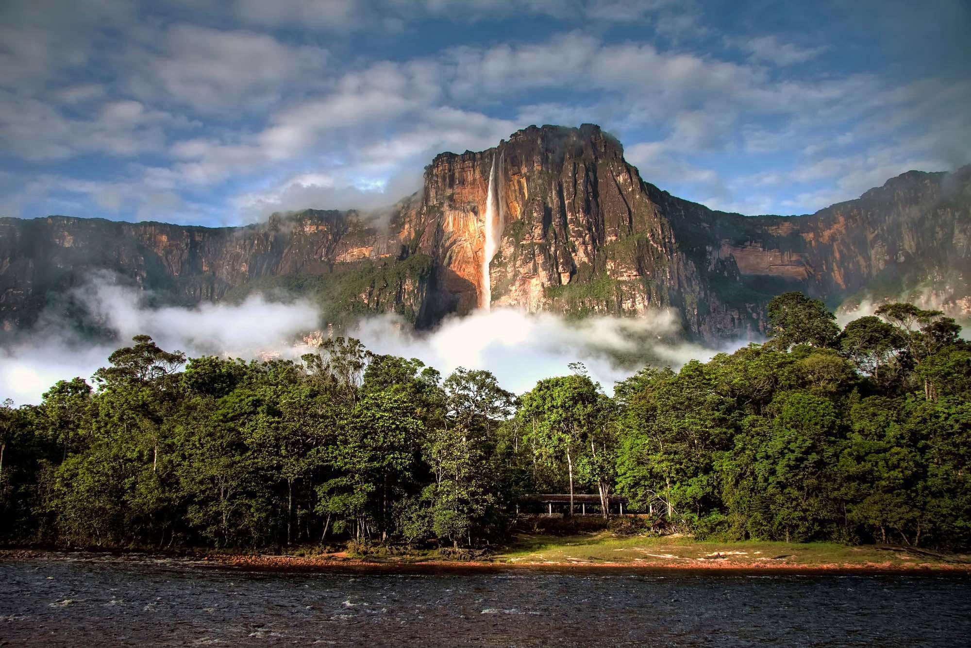 Régimen de Maduro acelera minería ilegal dentro del Parque Nacional Canaima (Fotos y videos)