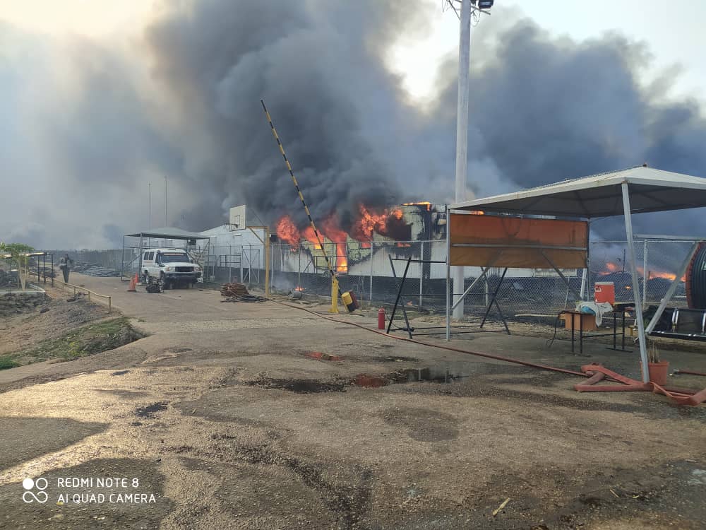 Incendio afectó las instalaciones de la planta de Petrocedeño (Fotos y Video)