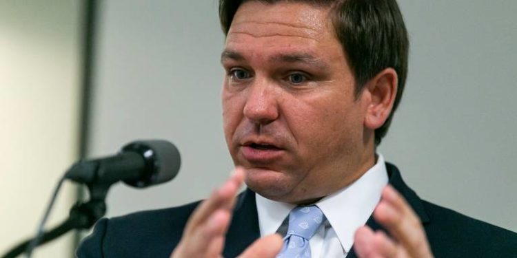 DeSantis nombre nuevo director para mejorar le desempleo en Florida