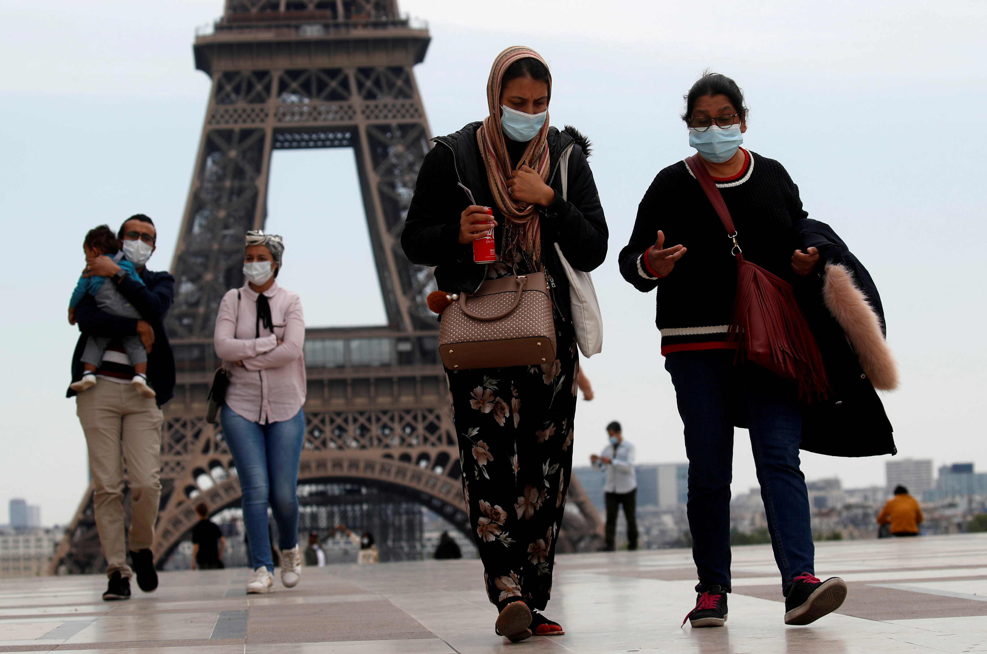 La Torre Eiffel reabrirá al público el 25 de junio tras tres meses cerrada