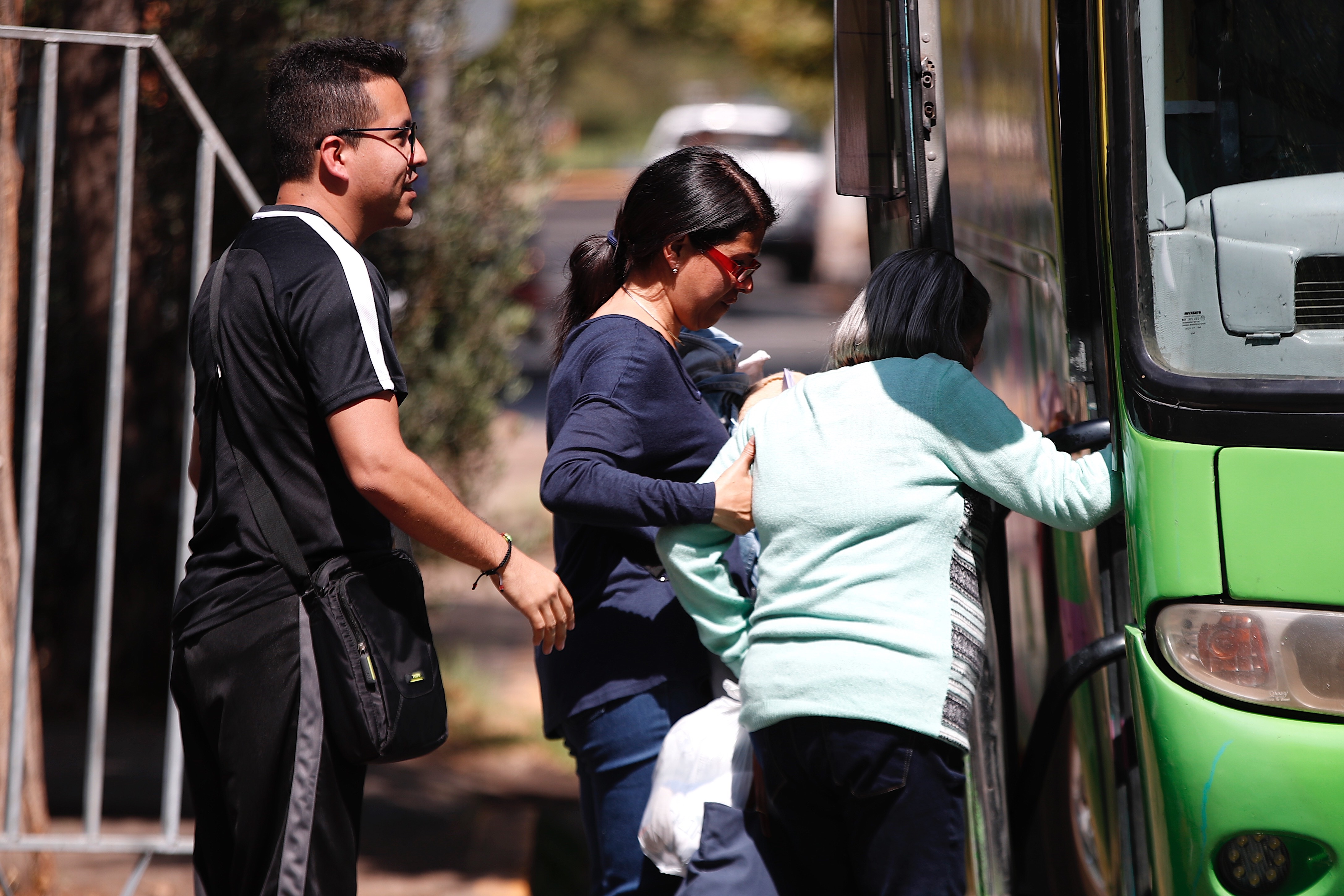 Asociación Venezolana de Chile muestra preocupación por falta de medidas efectivas a migrantes que solicitan repatriación