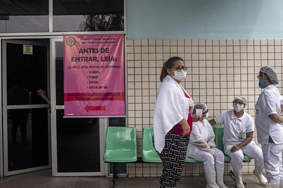 Brasil reporta 716 muertes en las últimas 24 horas por Covid-19