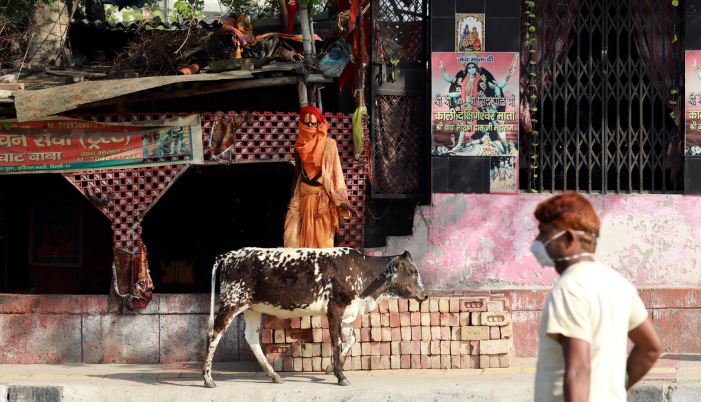 Sacerdote indio decapitó a un hombre en un templo para “combatir el coronavirus”