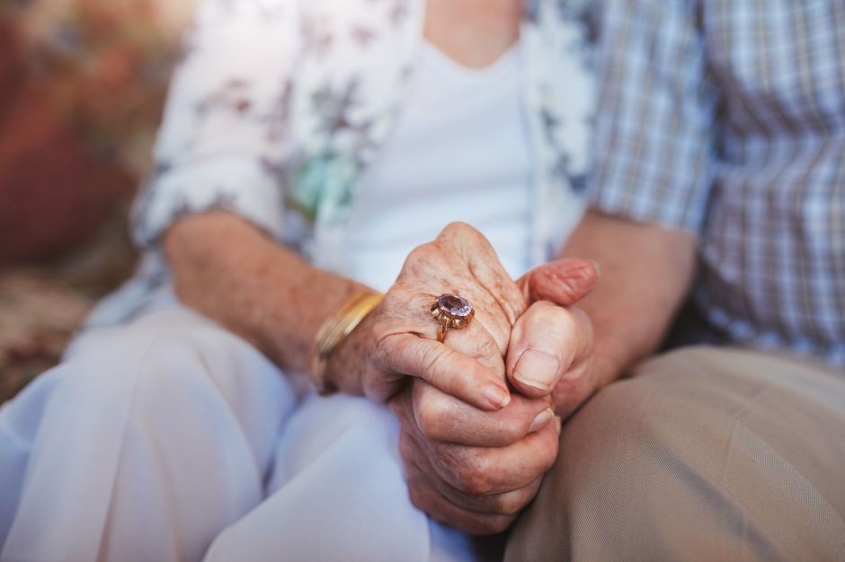 Toma nota: la hora de la cena puede ser la clave para vivir 100 años… ¡y hasta más!