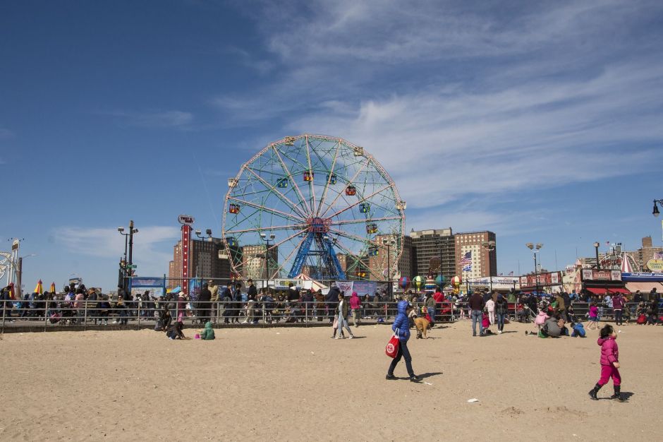 Bill de Blasio descarta abrir playas de la ciudad de Nueva York el fin de semana