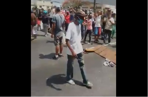 EN VIDEO: Petareños salieron a las calles a protestar por falta de agua este #19May