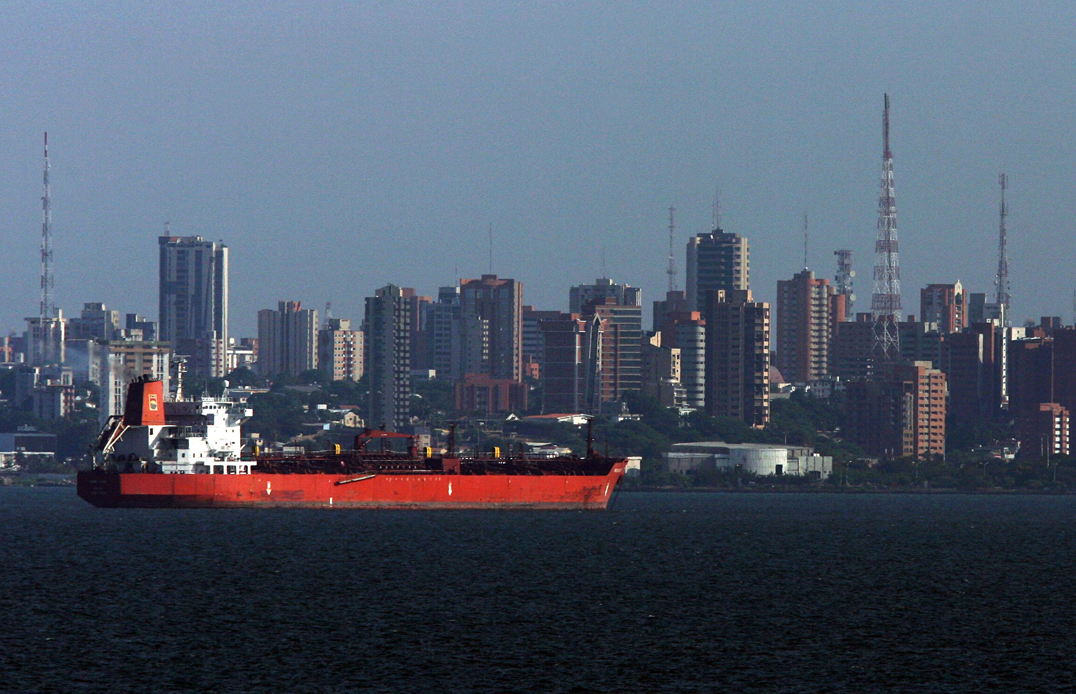 Empresas chinas podrían dejar de usar tanqueros que han transportado crudo venezolano