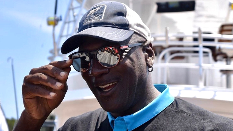 Michael Jordan participó de un torneo de pesca y ayudó a capturar a uno de los peces más grandes del mundo (FOTOS)