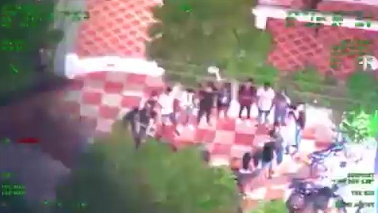 ¡Por tierra y aire! Así fue cómo autoridades irrumpieron en una “narcofiesta” en plena pandemia (Fotos y Video)