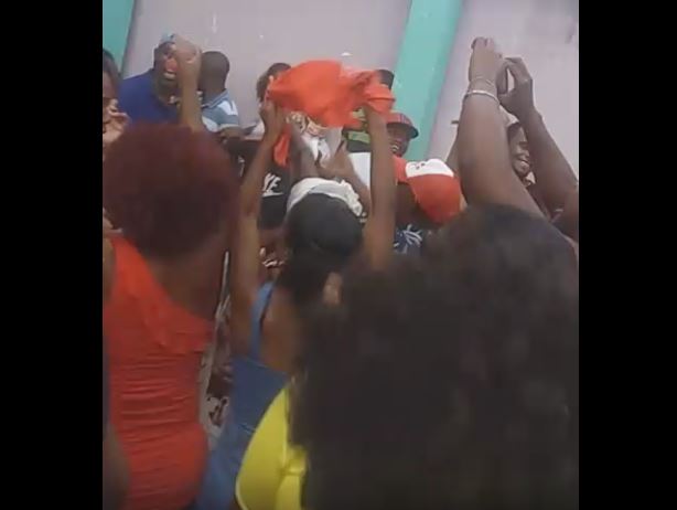 En Curiepe también se hizo una “coronaparty” al ritmo de los tambores (VIDEO)