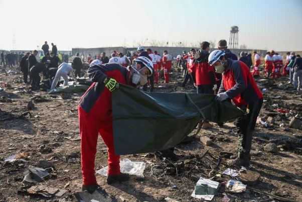 Cajas negras del avión de pasajeros derribado por Irán en enero serán enviadas a Francia