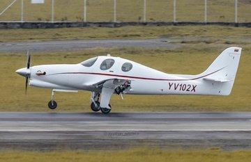 Avión experimental de fabricación casera fue visto sobrevolando Valencia