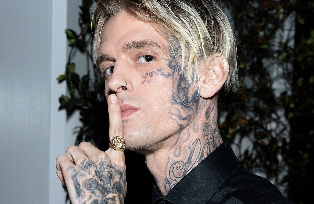 ¡Otro más! Filtraron video explícito que robaron del Onlyfans de Aaron Carter