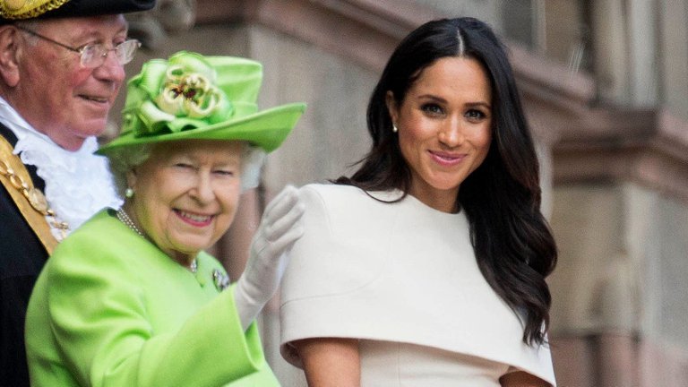 Revelan el divertido regalo que le hizo Meghan Markle a la reina Isabel… aunque solo duró unas horas