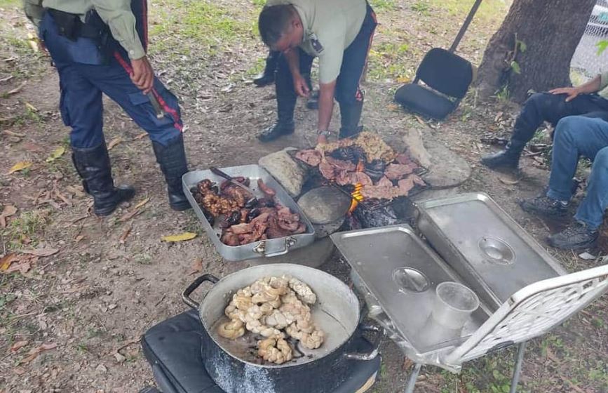 En FOTOS: Policías de Maracay también prendieron su “corona party” (+ Parrillada)