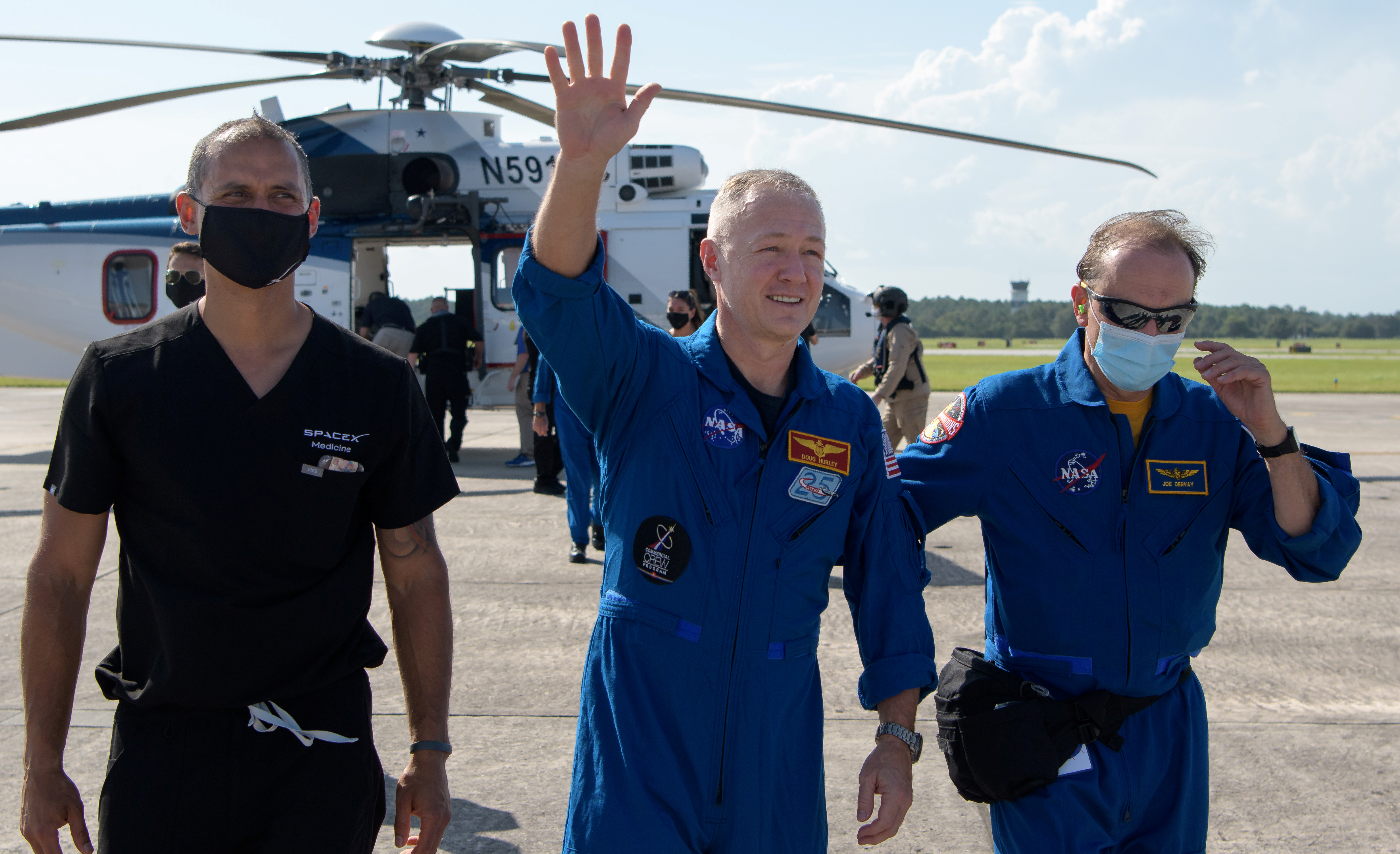 EN FOTOS: La inédita llegada a la Tierra de los astronautas de SpaceX