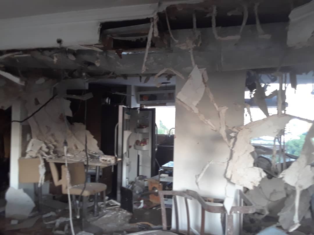 Un apartamento explotó en Maracaibo; al menos un muerto y un herido de gravedad #12Ago (FOTOS)