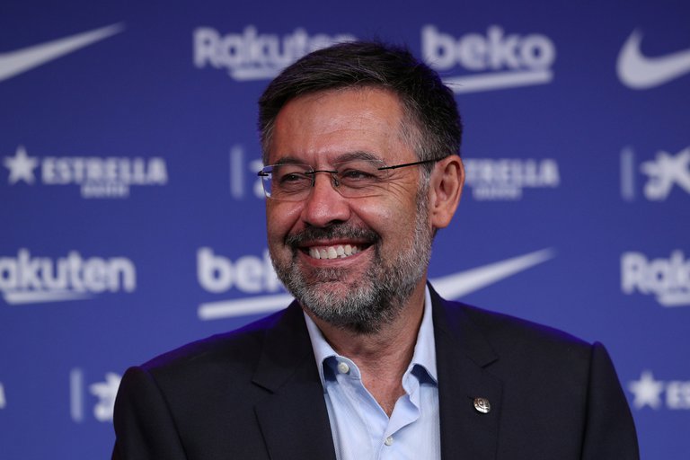 Bartomeu rompe el silencio: Dardo a Messi, posible dimisión, el Barça sin plata… lo contó todo