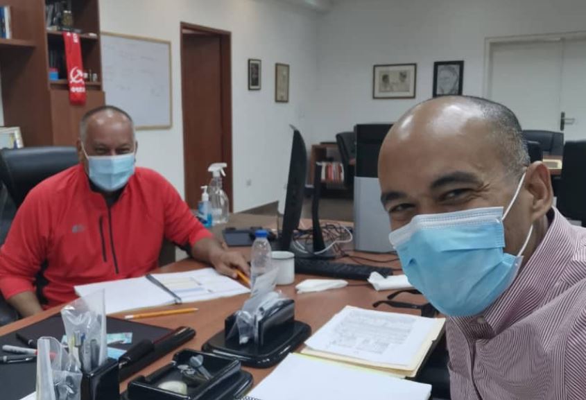 Foto: Los recuperados Diosdado y Héctor Rodríguez tuvieron una reunión entre mascarillas