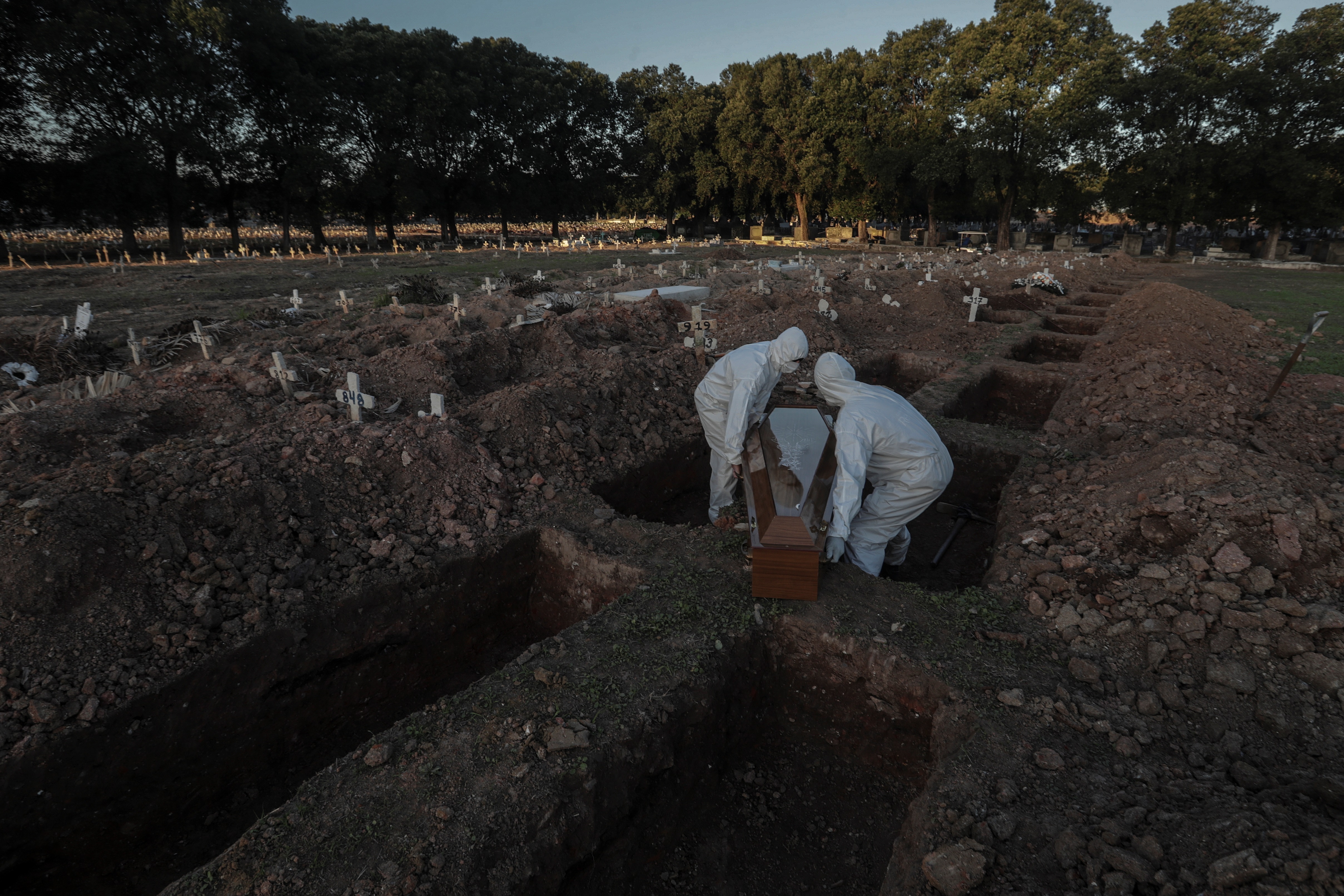 Brasil registra más de 1.000 muertes diarias por Covid-19