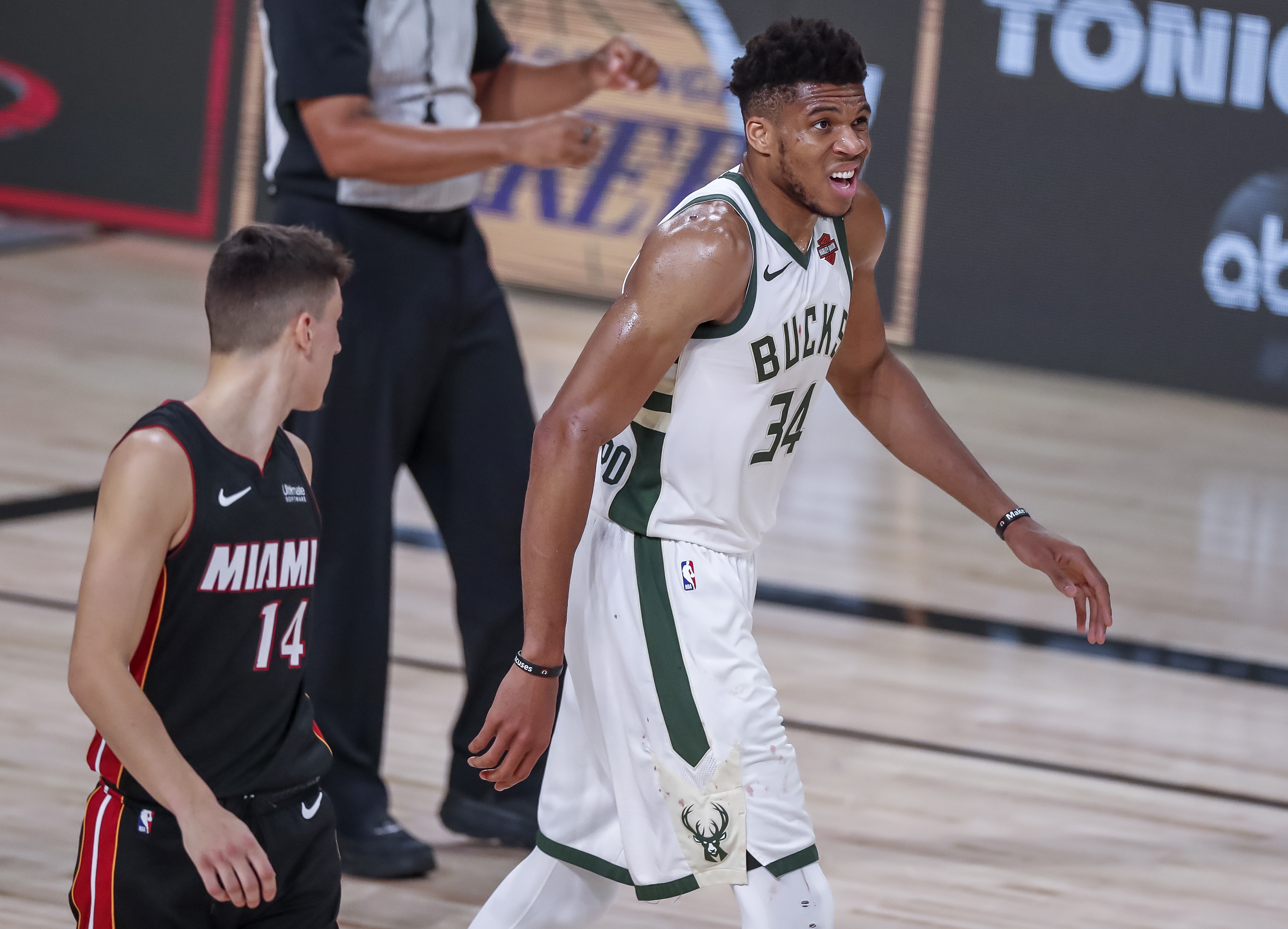 Giannis Antetokounmpo se llevó el MVP de la NBA por segundo año consecutivo