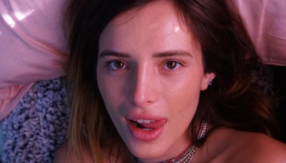 ¿De su Only Fans? Filtran nuevo material explícito de Bella Thorne en la ducha (VIDEO)